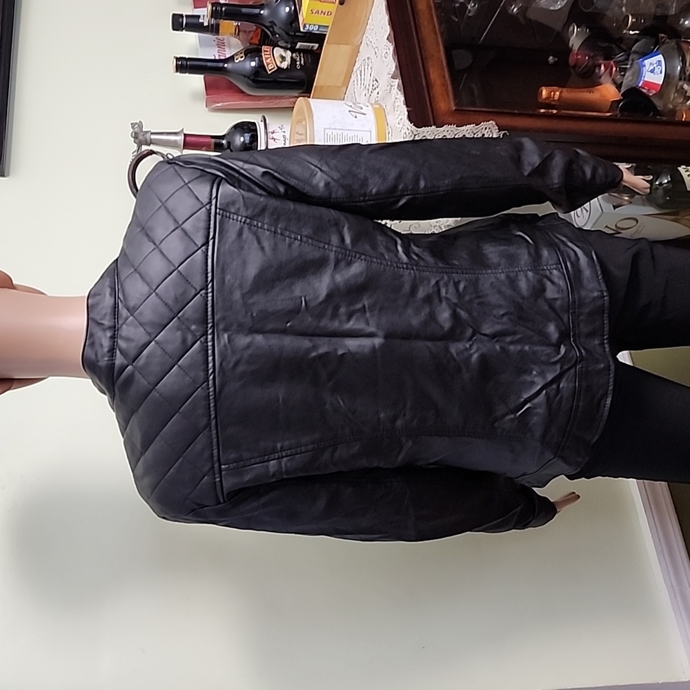 Jacket - Picture 4 of 7